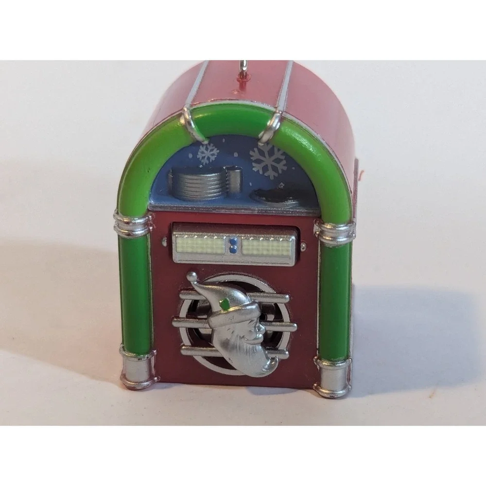 Hallmark‎ 2021 JUNIOR JUKEBOX Mini Ornament Record Player Magic Sound Gift